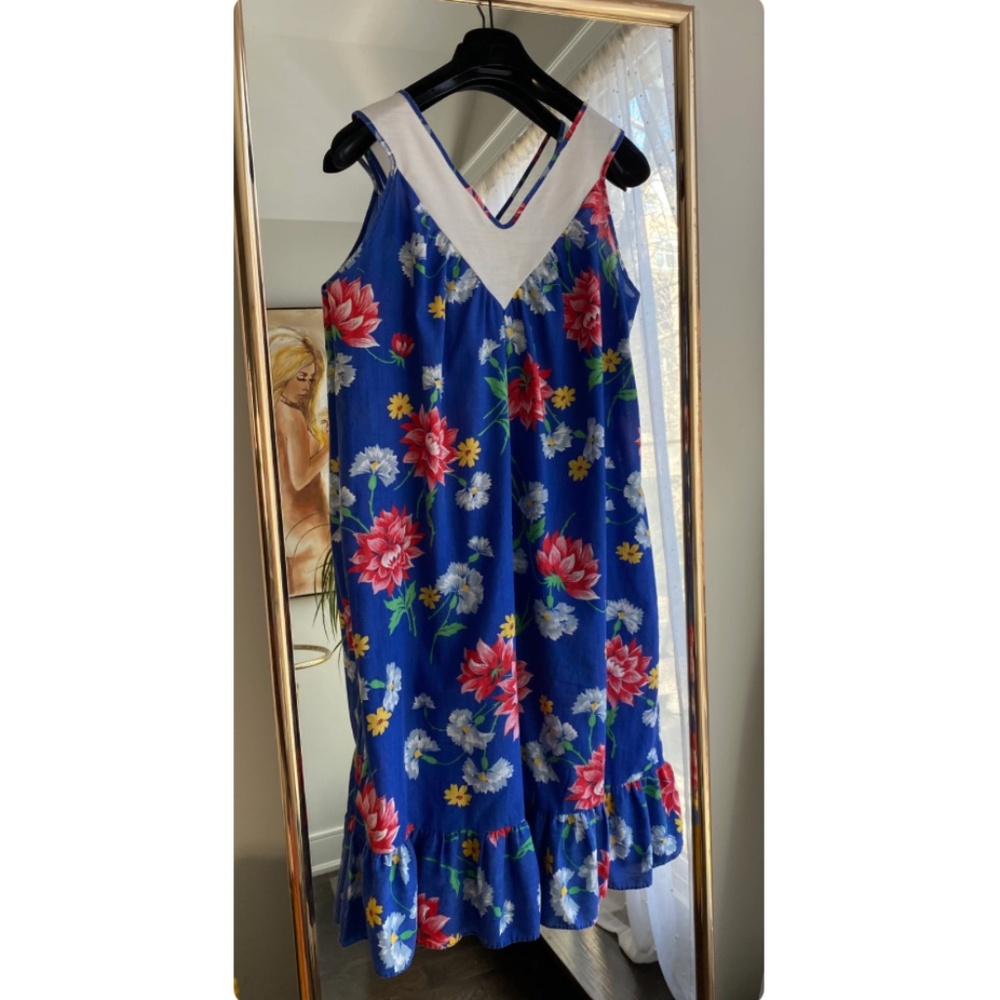 Vintage 1960's Floral House Dress in Cobalt Blue with Red + Yellow Flowers • M - Picture 2 of 6